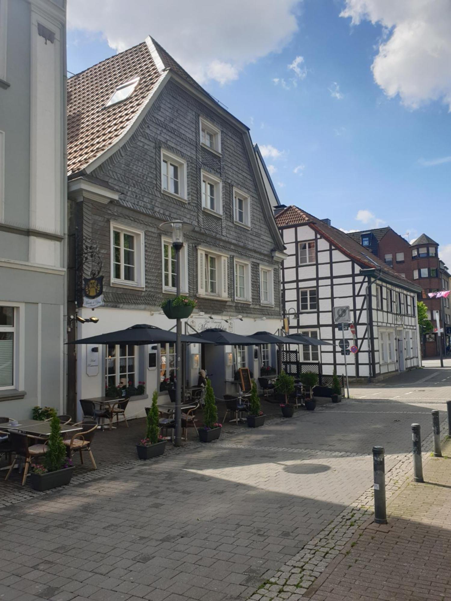 Hotel Restaurant Meints4You Im Buergerhof Recklinghausen Exterior photo